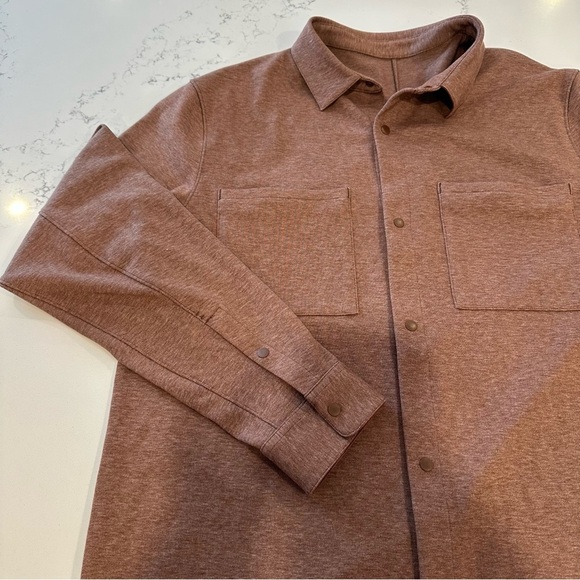 Lululemon Men's Soft Knit Brown Shirt - Picture 7 of 10